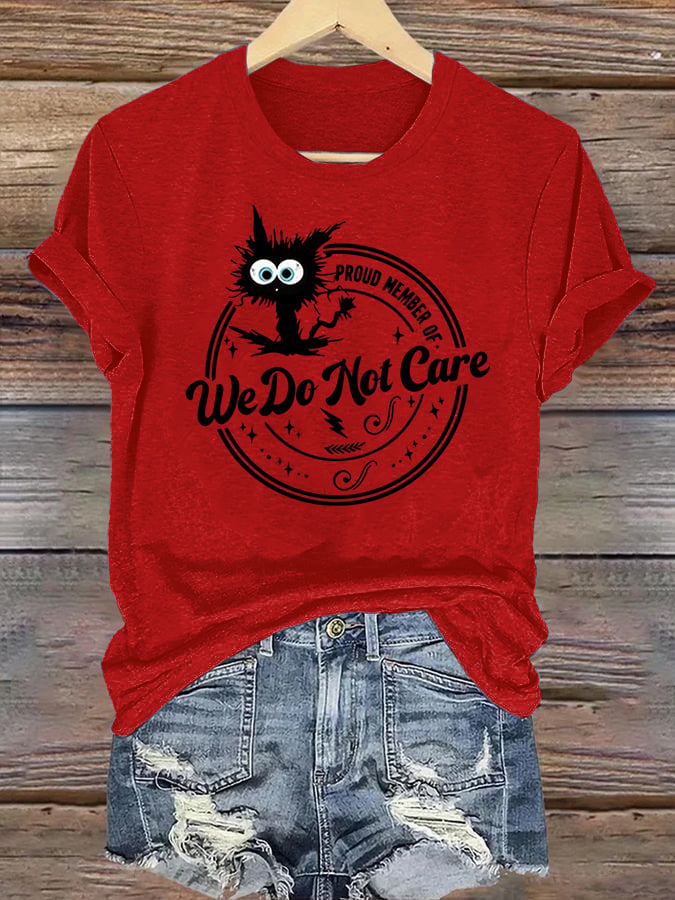 Retro Funny Proud Member Of Club We Do Not Care Menopause Perimenopause Print T-Shirt