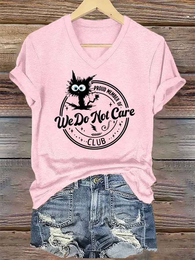 V-Neck Retro Funny Proud Member Of Club We Do Not Care Menopause Perimenopause Print T-Shirt