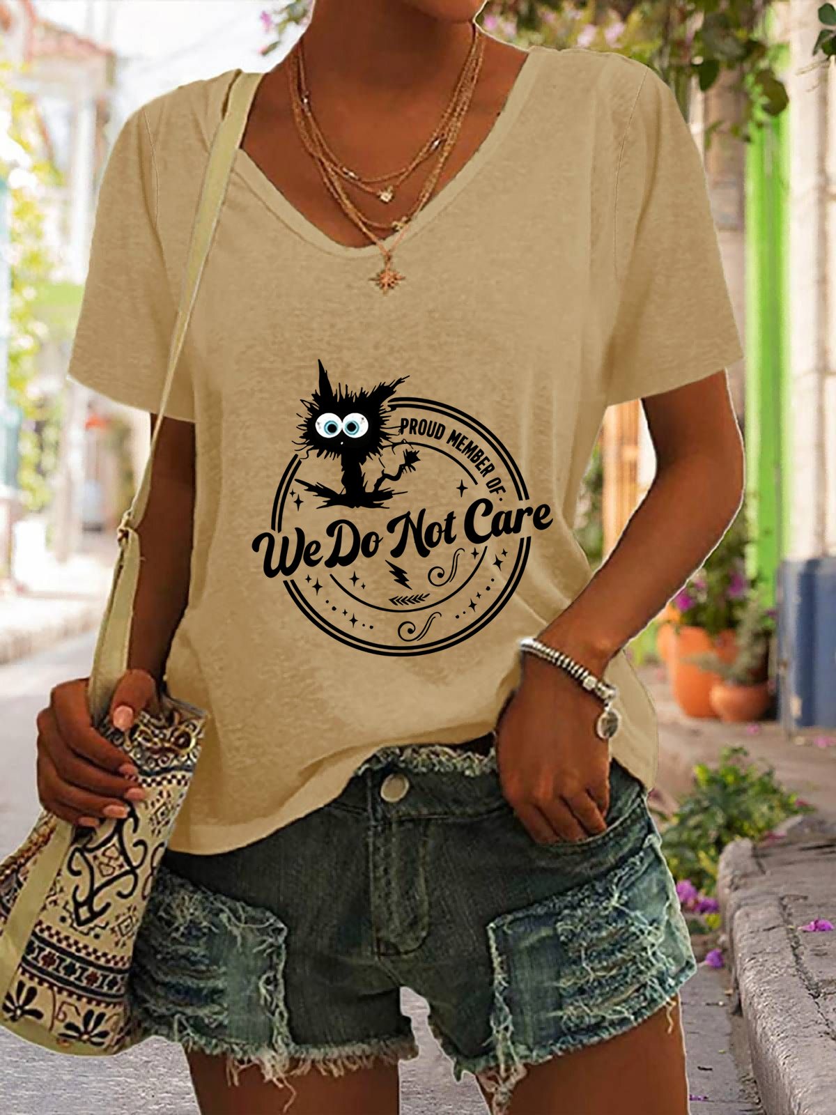 Women's V-neck Retro Funny Proud Member Of Club Menopause Perimenopause Print T-Shirt