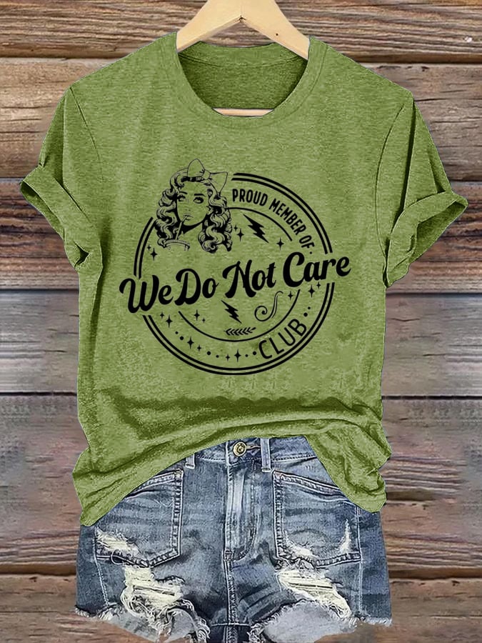 Women's Round-Neck Retro Funny Proud Member Of Club We Do Not Care Menopause Perimenopause Print T-Shirt