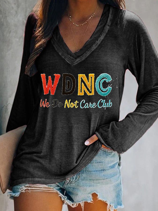 🔥Buy 3 Get 15% Off🔥Women's V-neck Retro Funny Proud Member Of WDNC Club Menopause Perimenopause Print T-Shirt