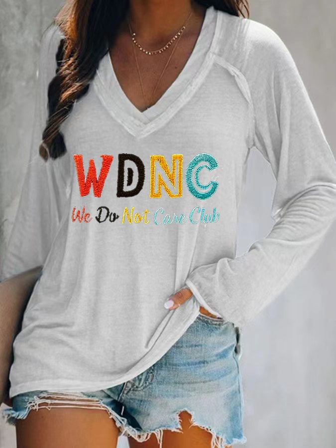 🔥Buy 3 Get 15% Off🔥Women's V-neck Retro Funny Proud Member Of WDNC Club Menopause Perimenopause Print T-Shirt