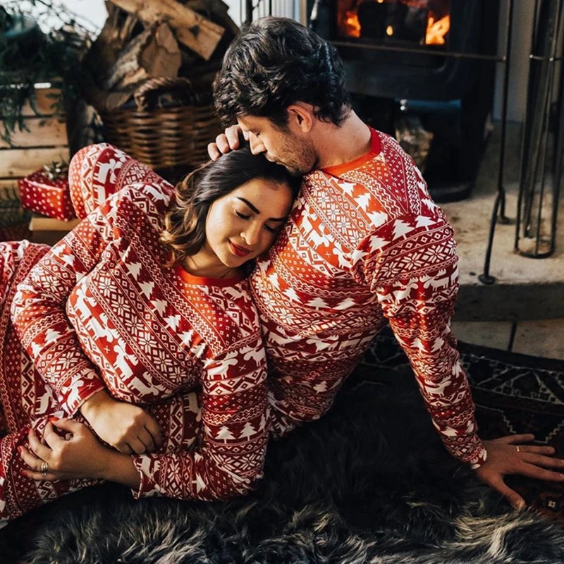 Pyjamas de Noël assortis rouges à manches longues pour toute la famille