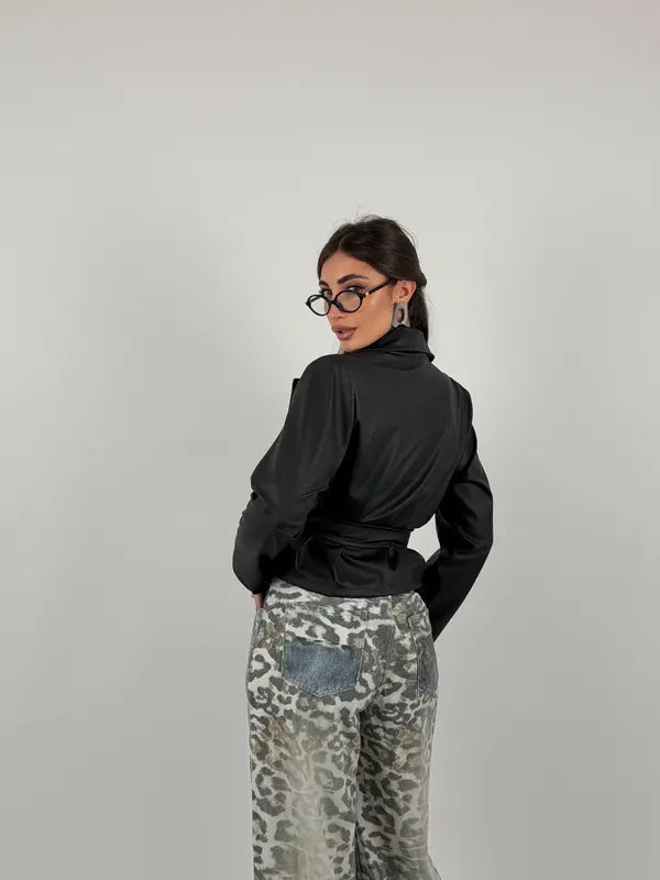 Veste avec ceinture à la taille