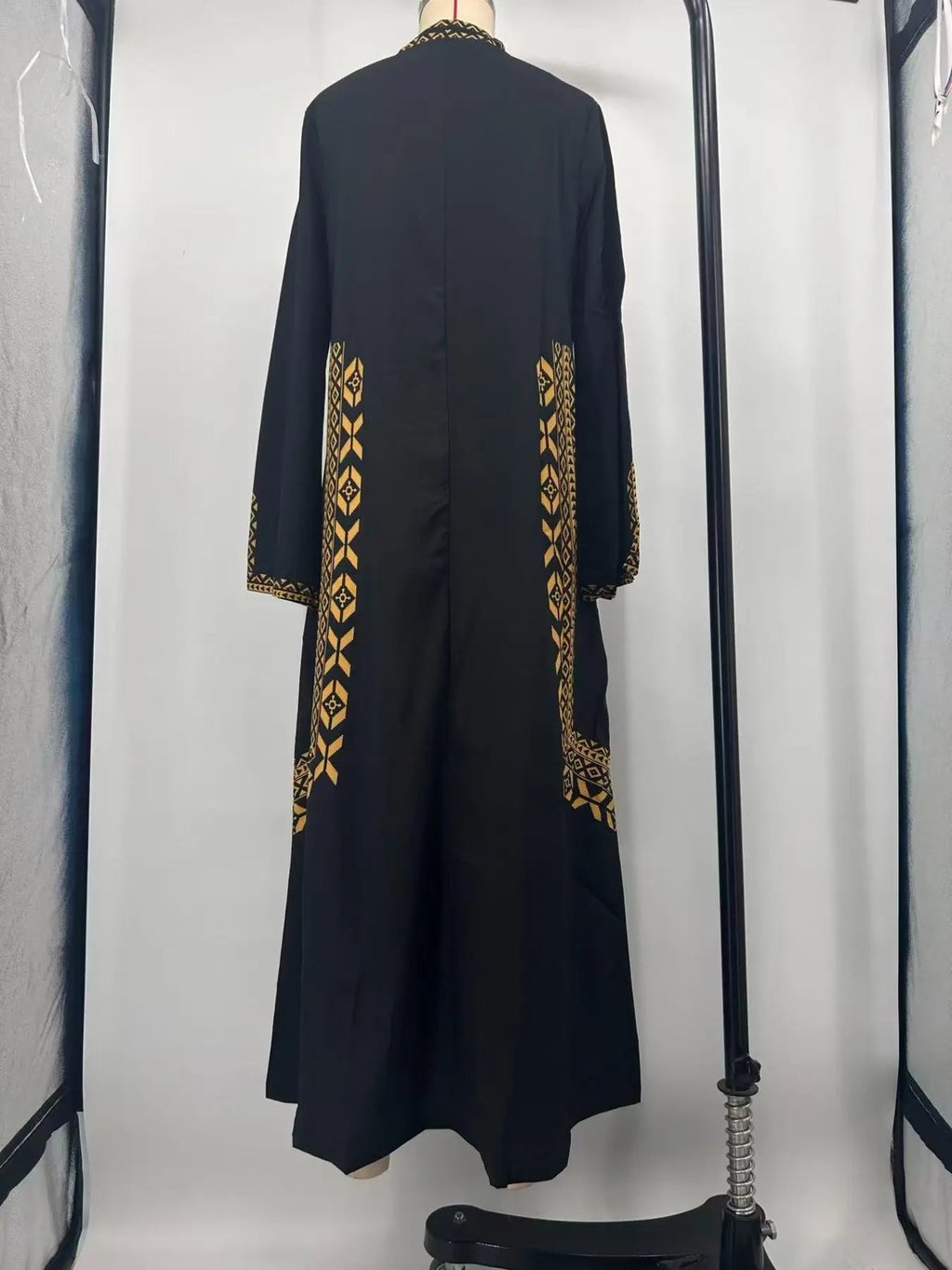 Vestito da donna con stampa digitale, abito a trapezio a maniche lunghe in tessuto intrecciato stile mediorientale, vestibilità casual aderente per le stagioni primavera e autunno, abbigliamento femminile