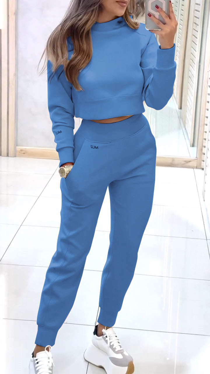 Ensemble pull décontracté pour femme à col montant et manches longues, idéal pour l'automne et l'hiver.