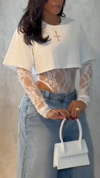 Ensemble deux pièces T-shirt court uni à col rond et combi-pantalon en dentelle pour femme