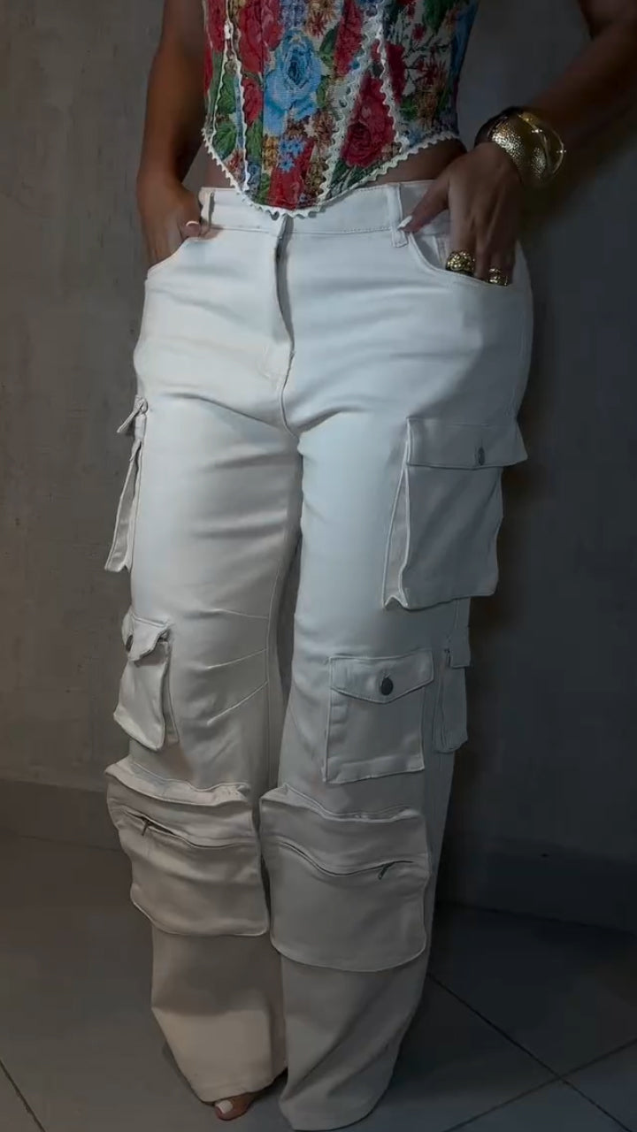 Ensemble décontracté pour femmes : Haut imprimé à col carré et lanières croisées dans le dos + pantalon patchwork multi-poches