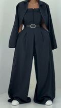Ensemble de travail deux pièces avec combinaison bustier et veste pour femme