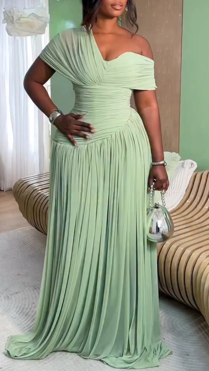 Robe de soirée élégante à col oblique, de couleur unie et avec des empiècements pour femme