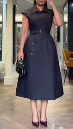 Robe de travail à revers et ceinture pour femme