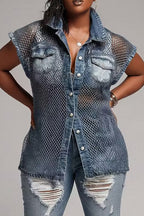 Chemise décontractée en jean délavé sans manches boutonnée à col pour femme avec empiècements en maille