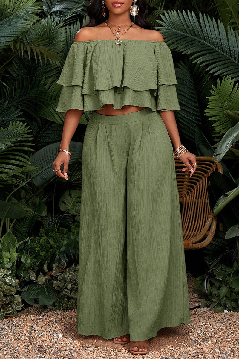 Haut court à épaules dénudées et double volant texturé froissé pour femme ou pantalon palazzo ample et froissé à taille haute et jambes larges