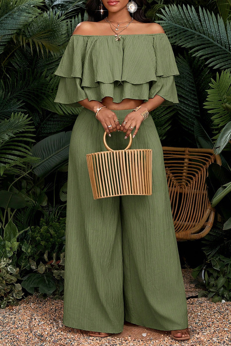 Haut court à épaules dénudées et double volant texturé froissé pour femme ou pantalon palazzo ample et froissé à taille haute et jambes larges