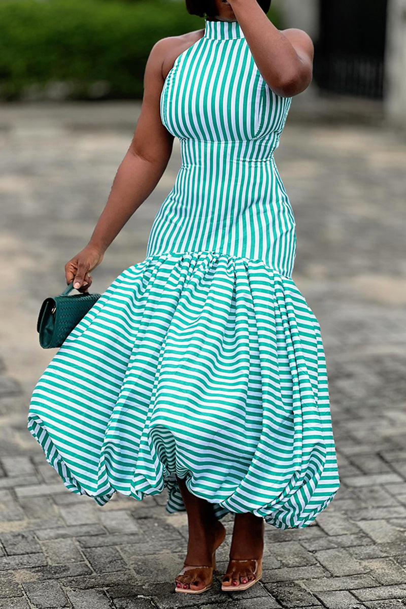 Robe à rayures élégante et ajustée pour femme avec ourlet tulipe