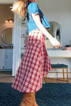 Chemise en jean courte décontractée pour femmes avec manches bouffantes et boutonnage, ou jupe décontractée à carreaux