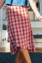Chemise en jean courte décontractée pour femmes avec manches bouffantes et boutonnage, ou jupe décontractée à carreaux