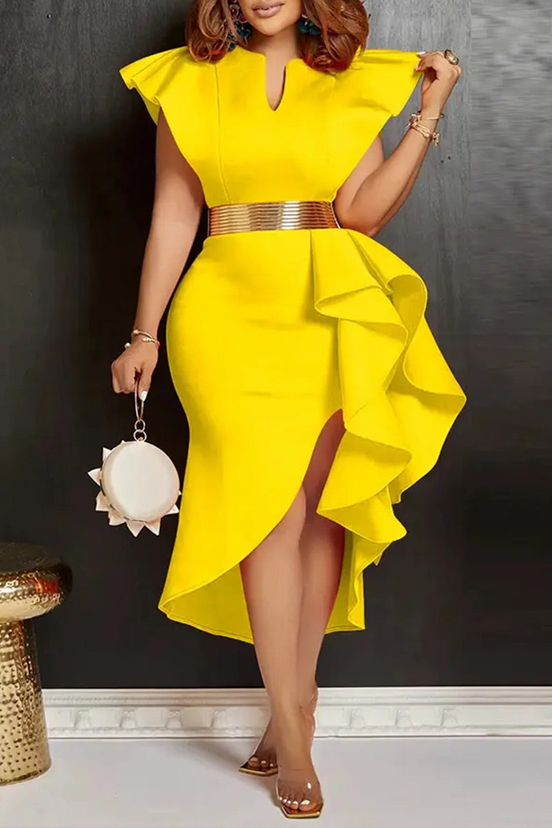Robe de soirée midi fendue jaune unie à col en V, épaules volantées, ceinture en métal et volants pour femme