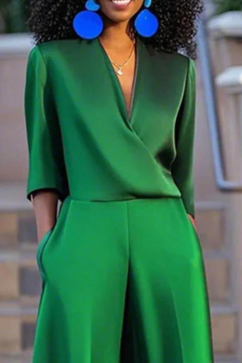 Combinaison Femme Satin Vert Brillant Cache-cœur Col V Manches Mi-longues Poches Jambes Larges