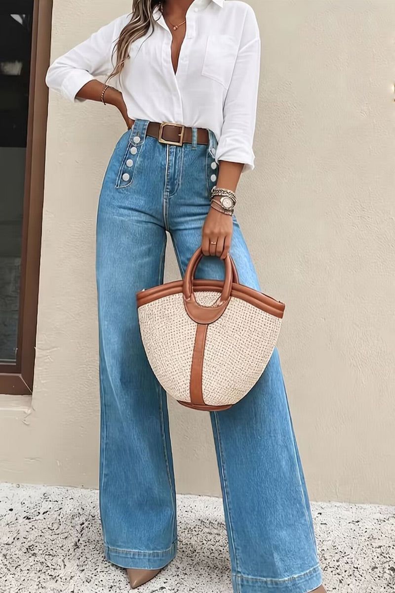 Jean en denim pour femme, bleu clair délavé, taille haute, boutons blancs latéraux, jambes larges