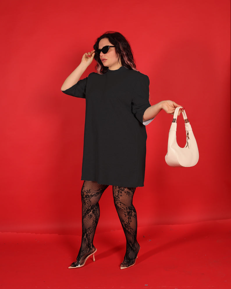 OVERSIZE T-SHIRT WITH SHOULDER PADS