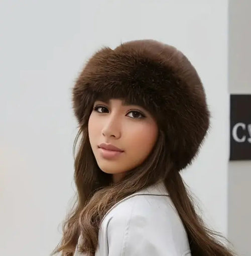 Élégant bonnet d'hiver pour femme, en peluche épaisse et chaude de style mongol, avec protection des oreilles, ajustement élastique et bordure en fausse fourrure douce, chaleur légère pour temps froid, activités de plein air.