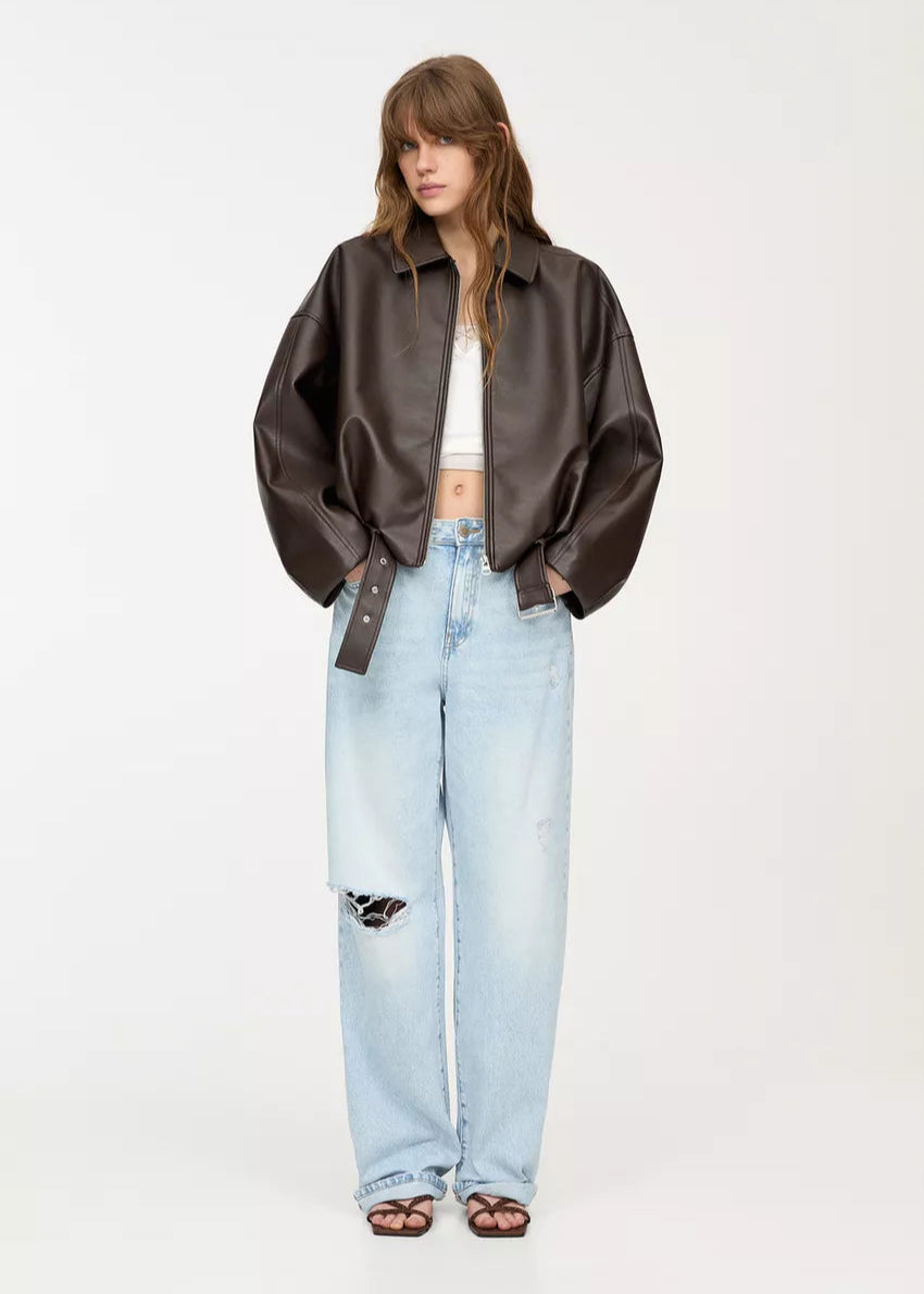 Veste Ébène Luxueuse – Affichant sans effort un style élégant.