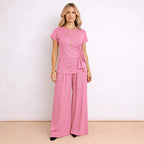 Ensemble avec pantalon fluide et haut à nœud