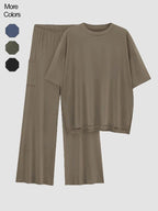 Completo due pezzi da donna tinta unita: t-shirt con spalle scese e pantaloni con elastico in vita