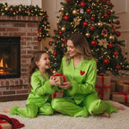 Pigiama "Mamma e io" di Natale, coordinato per tutta la famiglia, manica lunga, scollo a V con risvolto, bottoni e pantaloni a vita elasticizzata, homewear