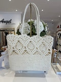 Sac en crochet crème détaillé