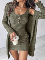 Completo da donna a righe, stile casual, tessuto confortevole, design alla moda, perfetto per l'uso quotidiano, abbigliamento