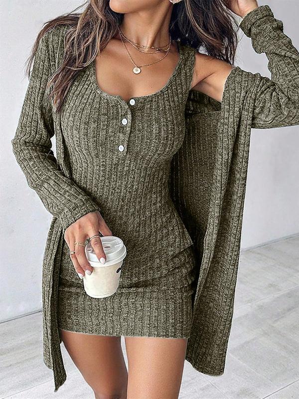 Ensemble robe et haut rayés pour femme, style décontracté, tissu confortable, design tendance, parfait pour un usage quotidien, vêtements