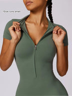 Combinaison de sport pour femme, col montant, fermeture éclair robuste