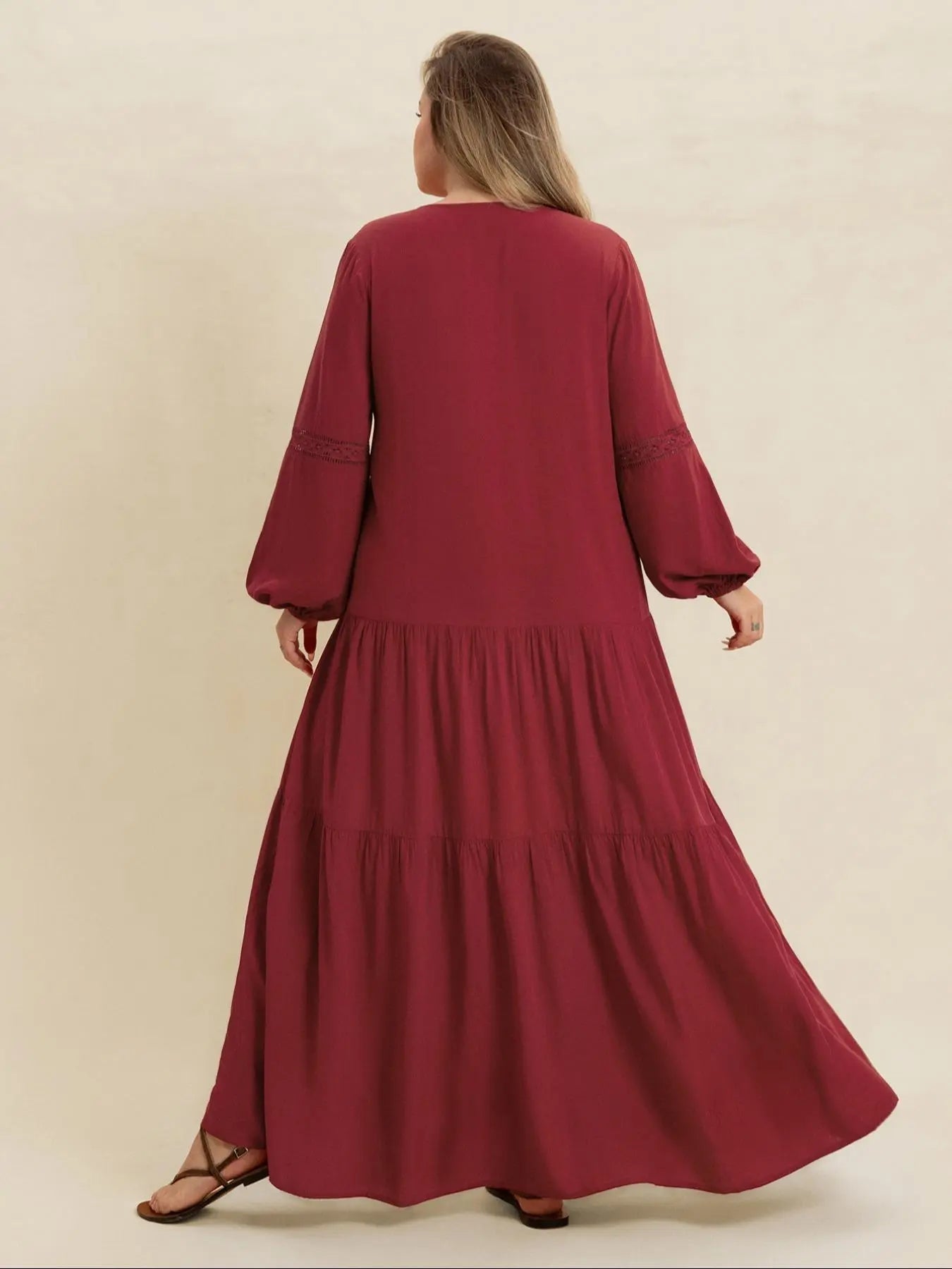 [Grande Taille] Robe longue unie à manches longues et col en V, Robe bohème modeste pour les vacances, les tenues quotidiennes, Vêtements grande taille pour femmes pour toutes les saisons