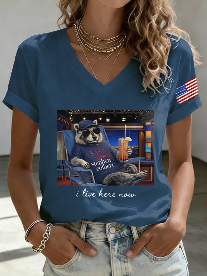 🔥Buy 3 Get 15% Off🔥V-Neck Retro Last Show Raccoon I Live Here Now Print T-Shirt