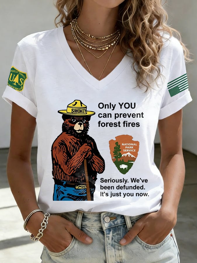 T-Shirt Stampa Girocollo Retro Resist Save The Forest Service Only You Can Prevent Forest Fires Seriously. We've Been Defunded. It'S Just You Now