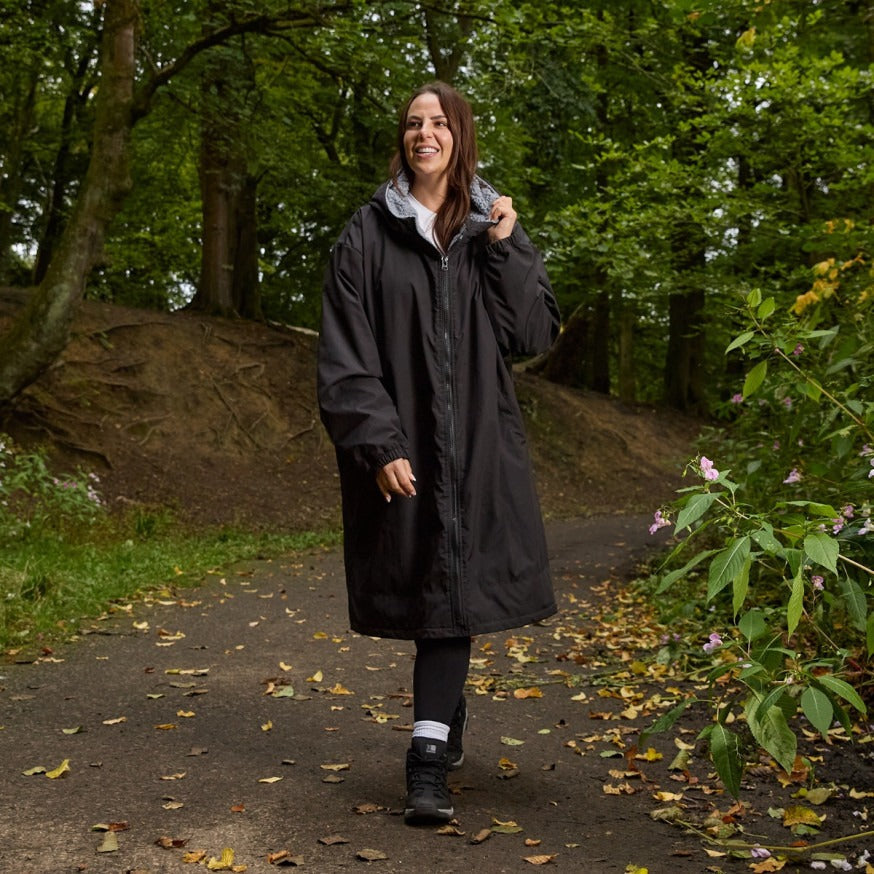 Peignoir de Séchage Imperméable Coupe-Vent, Robe de Changement Doublée Polaire Sherpa Douce, Manteau Veste à Capuche Surdimensionné à Manches Longues pour Enfants, Adultes, Hommes, Femmes, Surf, Plage, Natation, Restez au Sec