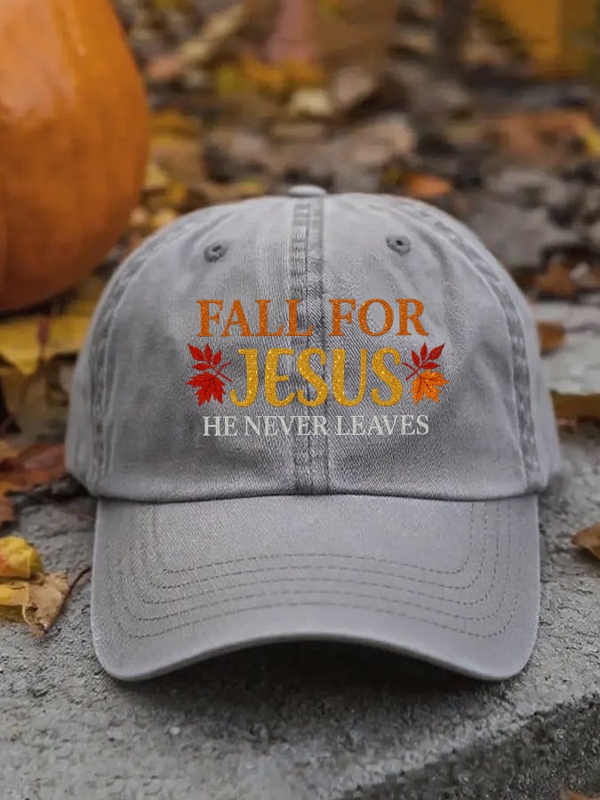Cappellino da baseball unisex "Fall For Jesus He Never Leaves"