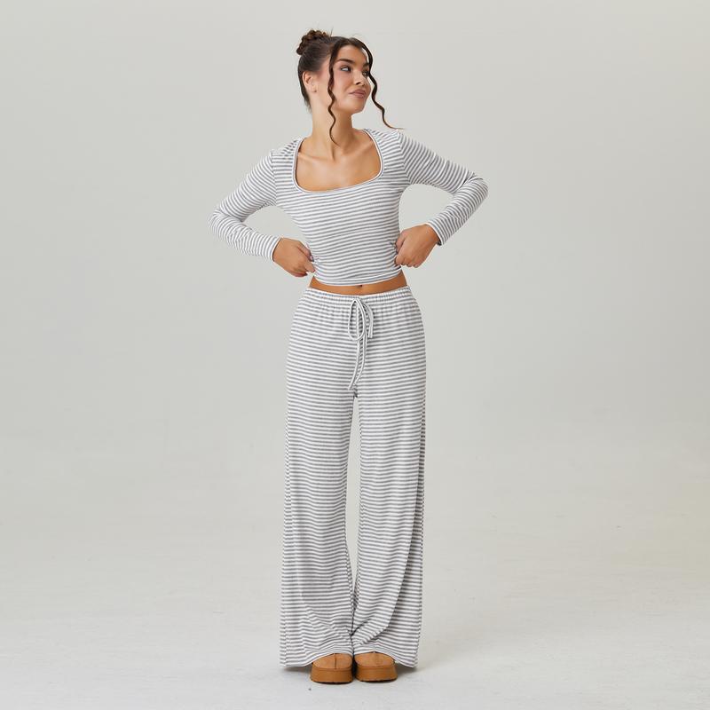 Ensemble de deux pièces décontracté pour femme : haut court à rayures à col carré et manches longues, et pantalon large taille basse, tenues minimalistes, vêtements confortables pour femme