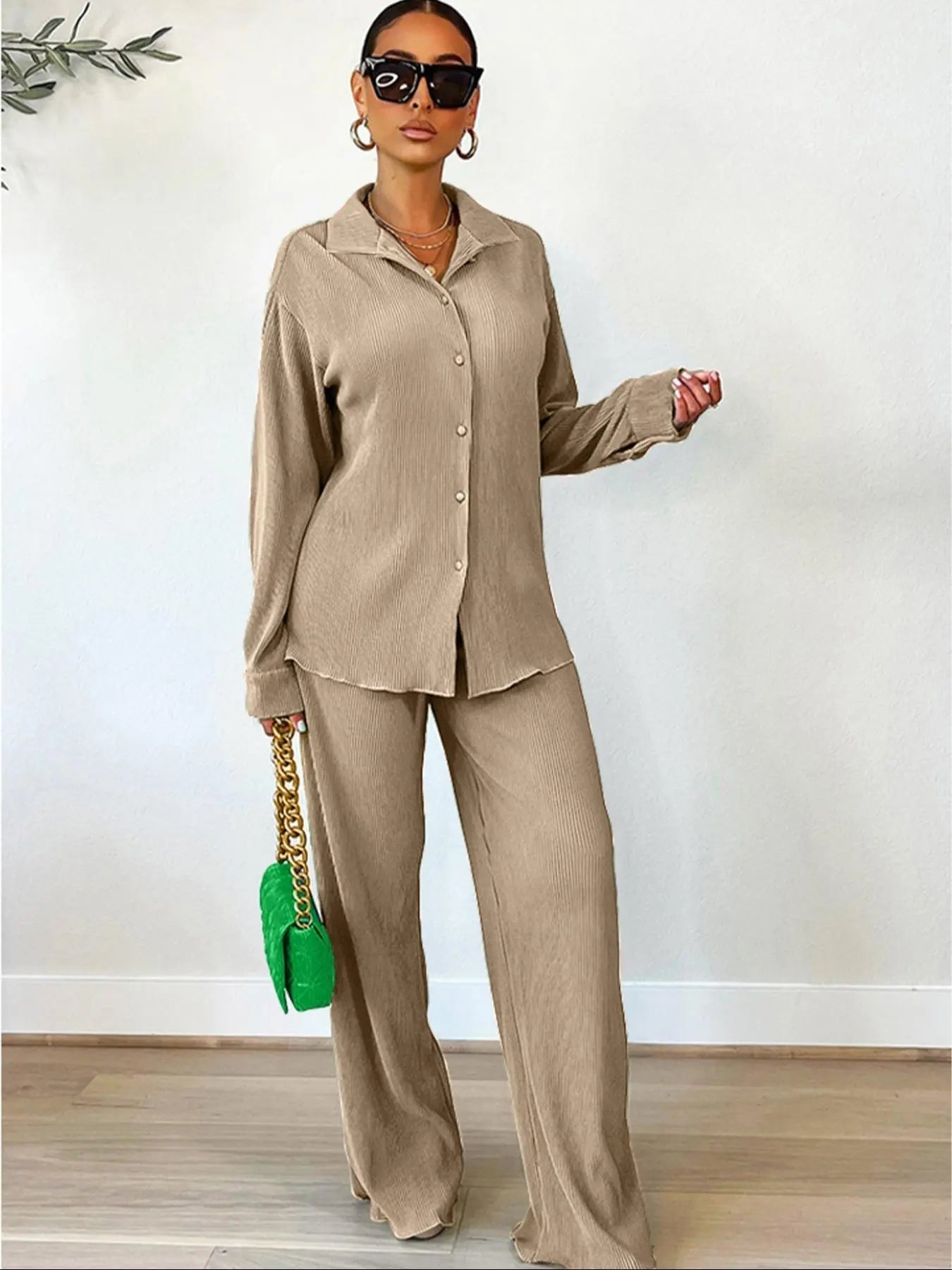 Ensemble deux pièces chemise unie boutonnée et pantalon taille élastique pour femme