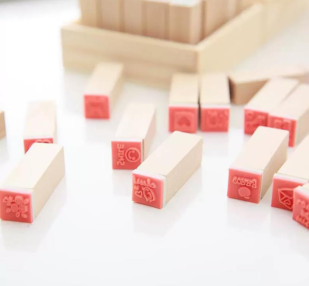 25Pcs Small Heart Shape Wooden Rubber Stamps with Box Mini Cute DIY Diary Stamps Set for Craft Decorating Scrapbooking and Wedding Invitation Cards (Red 25pcs Love)