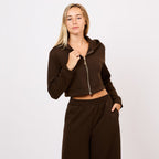 [2026.NOHO] Completo con Felpa Cropped e Pantaloni Ampi