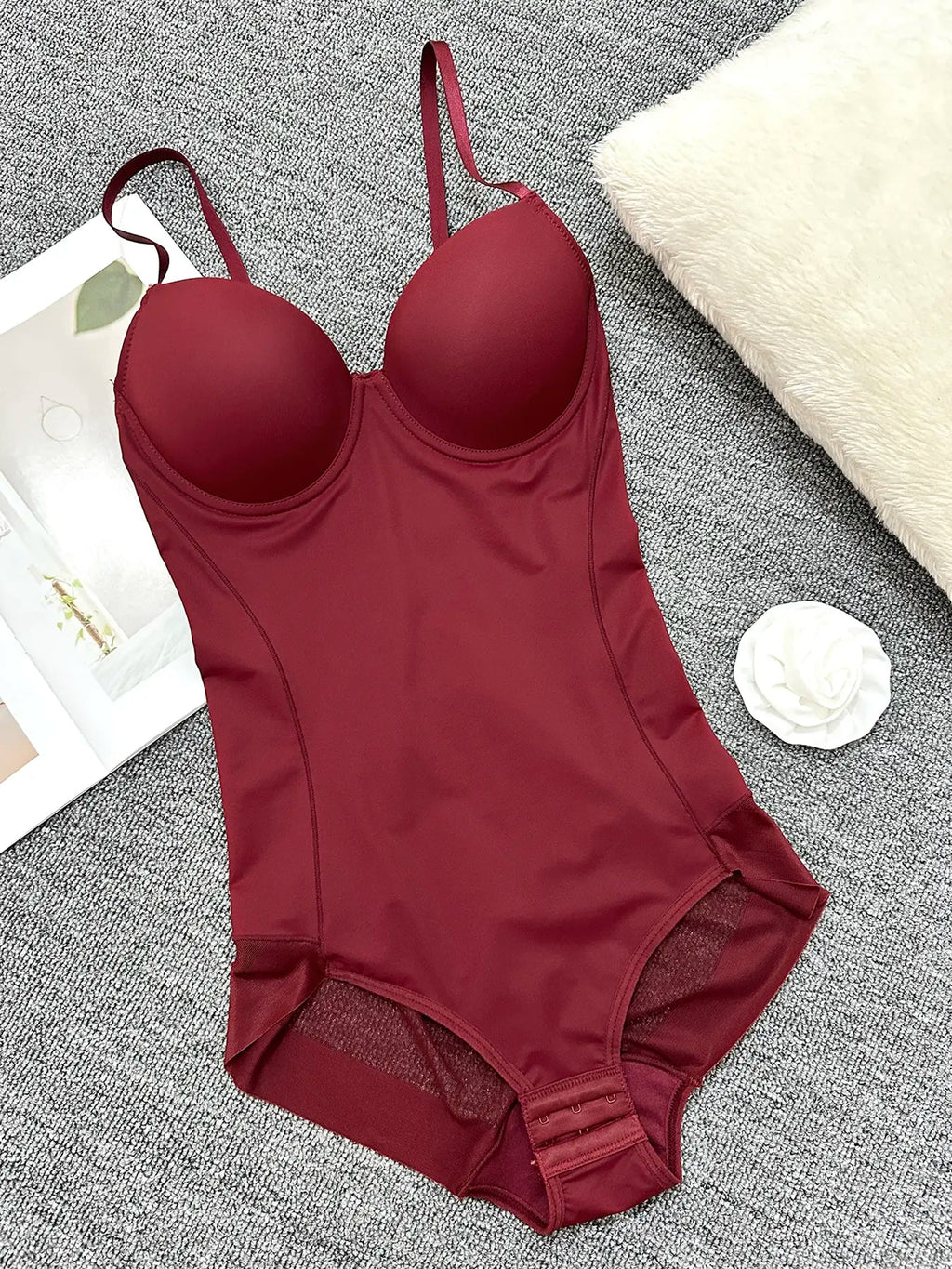 Body string gainant pour femme, couleur unie, maille contrastante transparente, bretelles réglables, contrôle du ventre, pour toutes les saisons