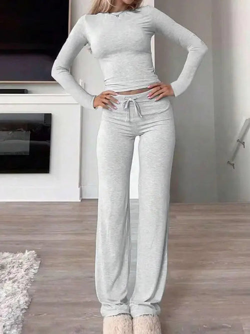 Ensemble de détente femme uni, froncé et à cordon de serrage, haut décontracté à manches longues et col rond et pantalon large à poches, pyjama femme pour toutes les saisons