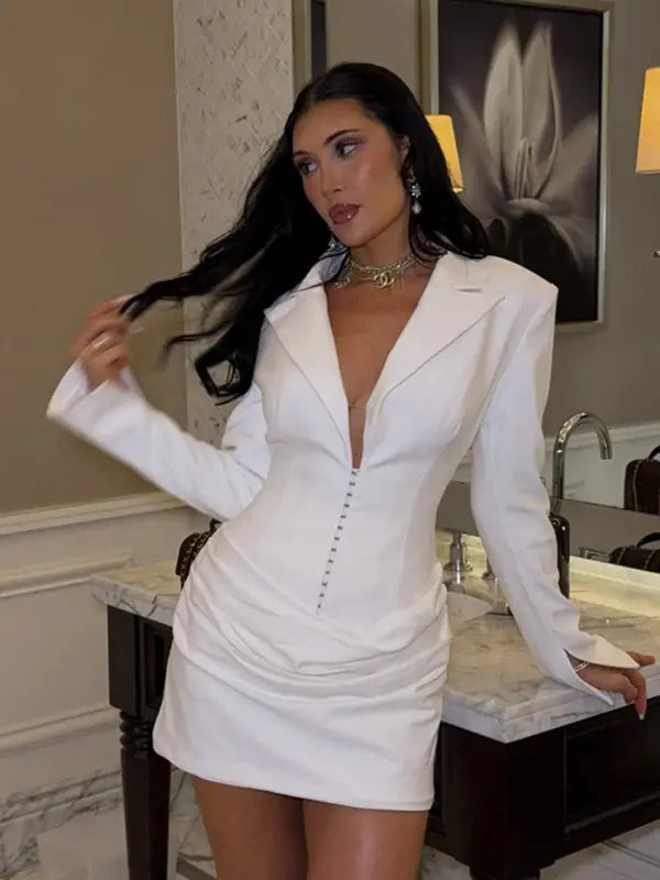 Robe élégante pour femme, couleur unie, col en V profond, taille froncée tendance, parfaite pour les fêtes de printemps et d'automne