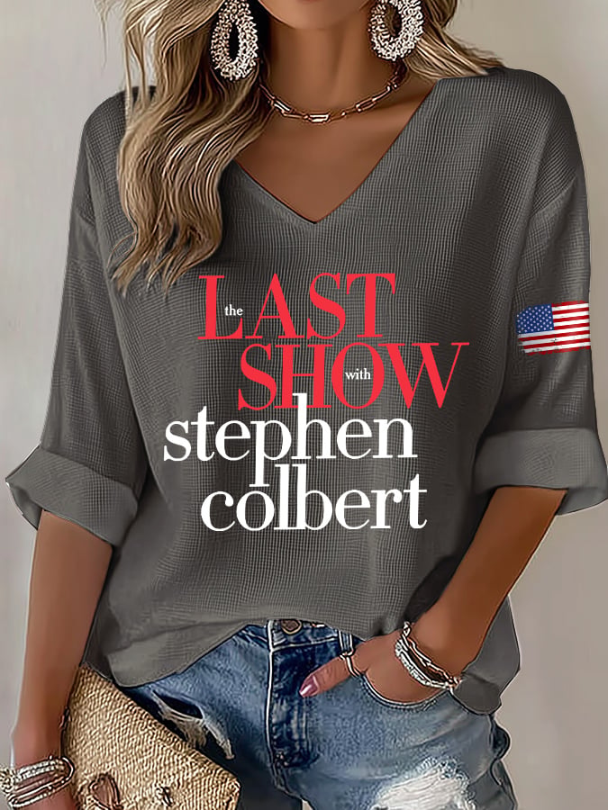 T-shirt con stampa "Last Show" retrò e scollo a V