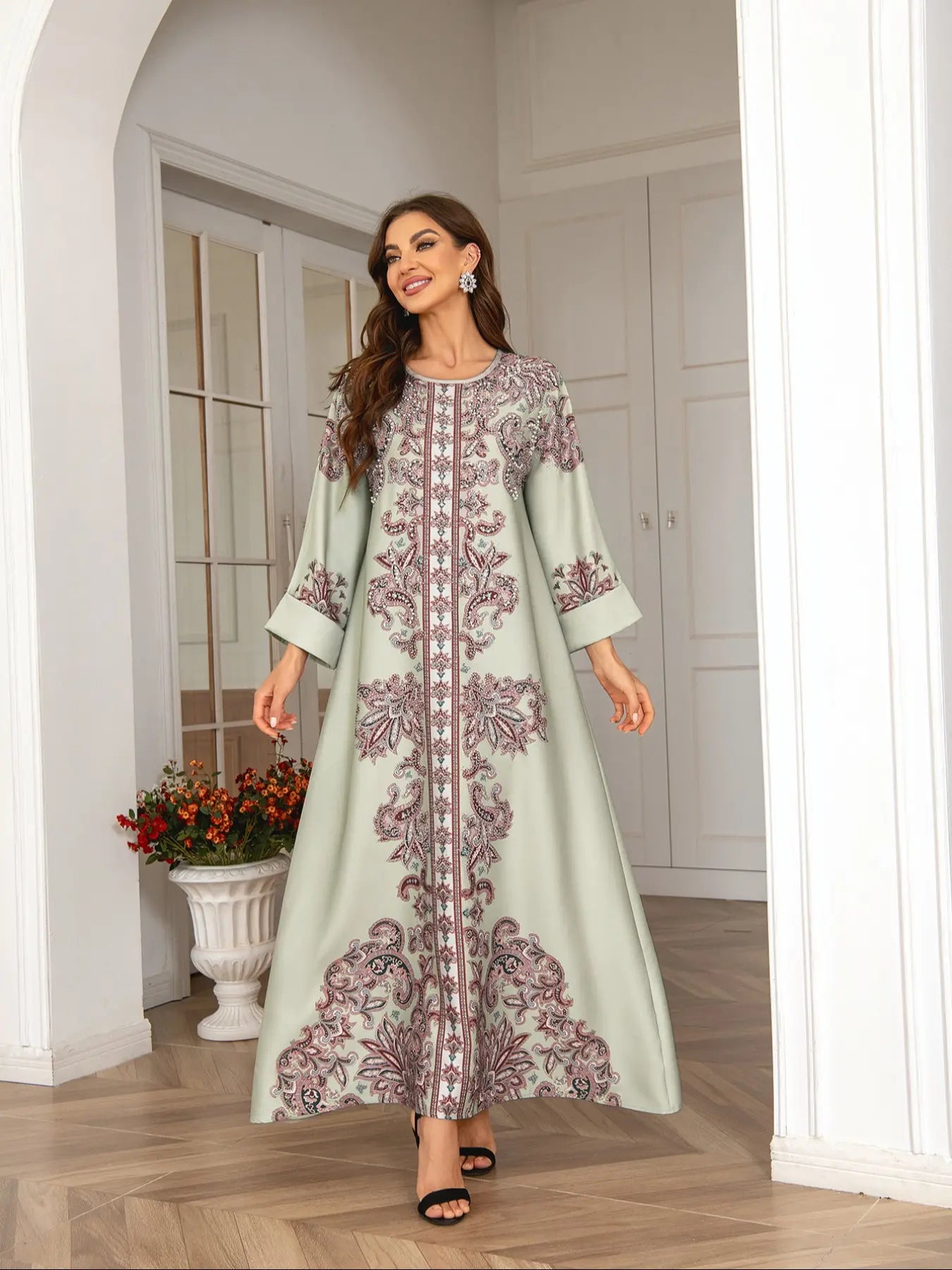 Elegante Abito Lungo Bohemien da Donna Musulmana, Stampa All-over, Vestibilità Ampia, Girocollo, Maniche a Volant, Manica Lunga, Tutte le Stagioni
