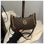 Borsa a mezzaluna di tendenza per donna