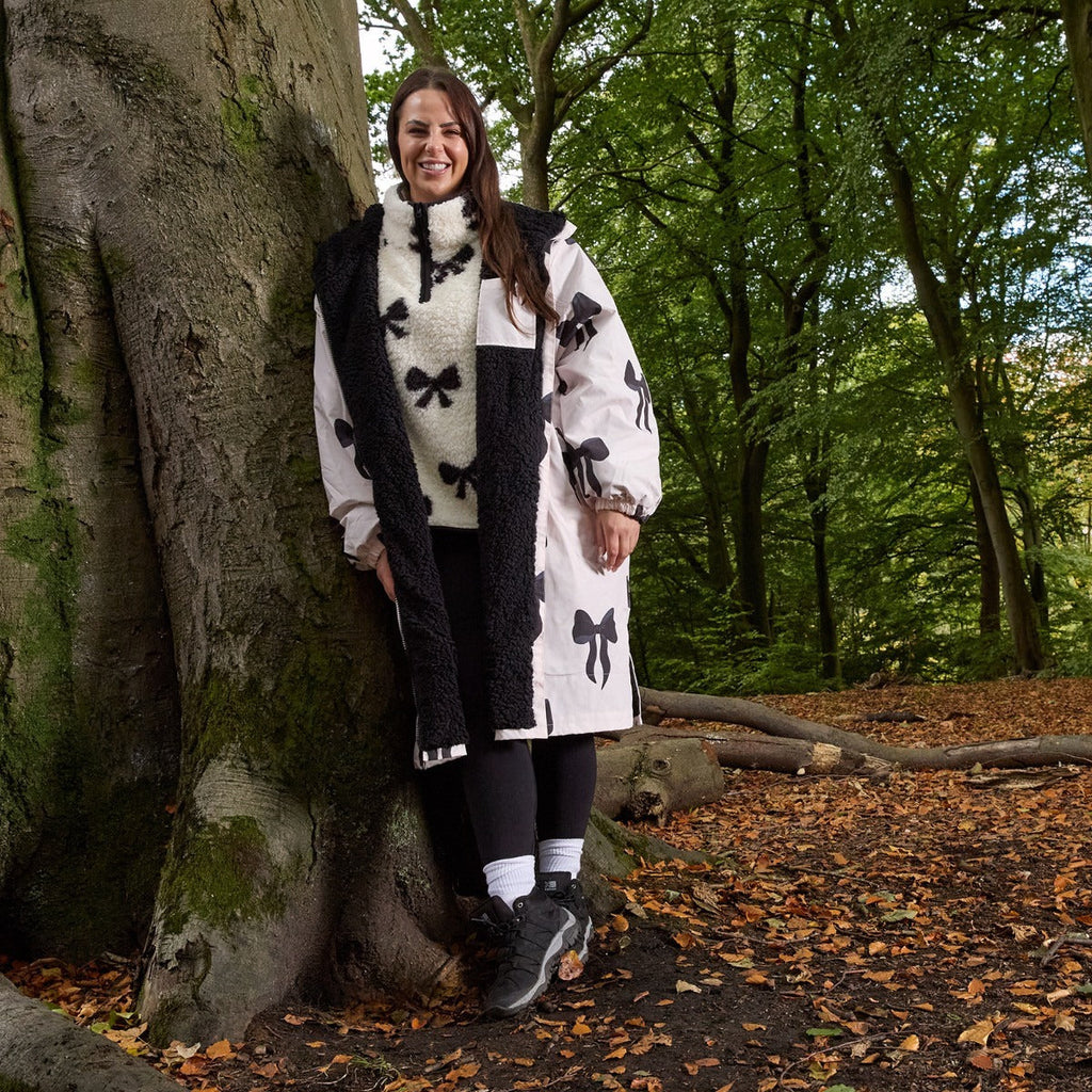 Peignoir de Séchage Imperméable Coupe-Vent, Robe de Changement Doublée Polaire Sherpa Douce, Manteau Veste à Capuche Surdimensionné à Manches Longues pour Enfants, Adultes, Hommes, Femmes, Surf, Plage, Natation, Restez au Sec
